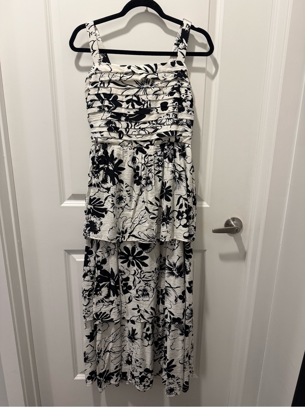 Abercrombie & Fitch Black & White Floral Tiered Maxi Dress